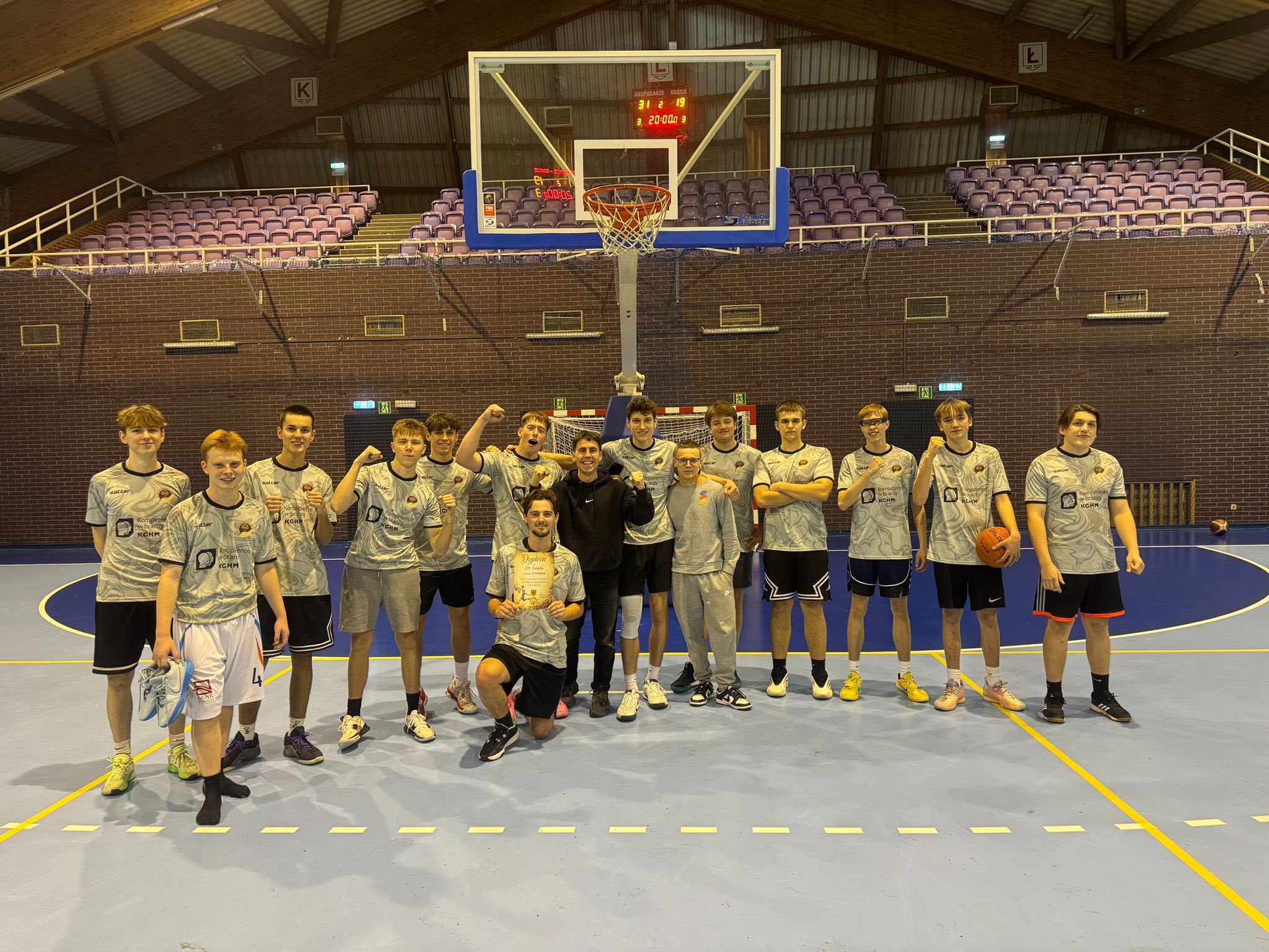 Koszykarze ZSP ze srebrnym medalem turnieju!, Zesp&oacute;ł Szk&oacute;ł Politechnicznych w Głogowie