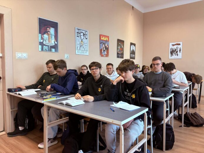 Żonkile w Mechaniku, Zesp&oacute;ł Szk&oacute;ł Politechnicznych w Głogowie