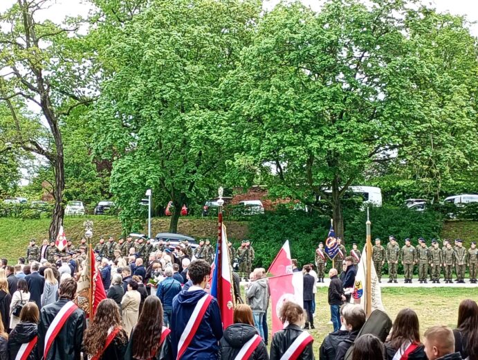 81. rocznica zakończenia II wojny światowej, Zesp&oacute;ł Szk&oacute;ł Politechnicznych w Głogowie