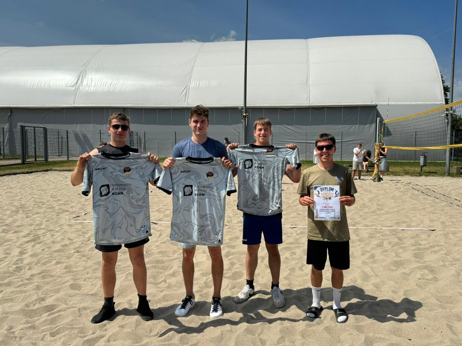 III miejsce w Międzyszkolnych Zawodach Siatkówki Plażowej!, Zespół Szkół Politechnicznych w Głogowie